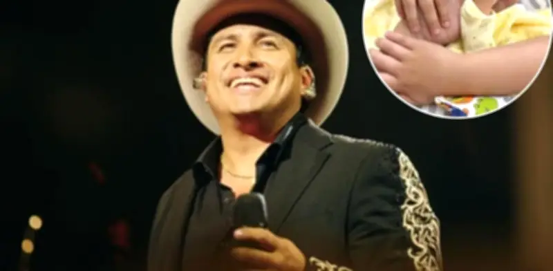 Julión Álvarez celebra el nacimiento de su hijo César, 'El Charrito'