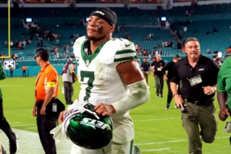 Justin Fields deja a los Jets de Nueva York para fichar con los Chiefs de Kansas City