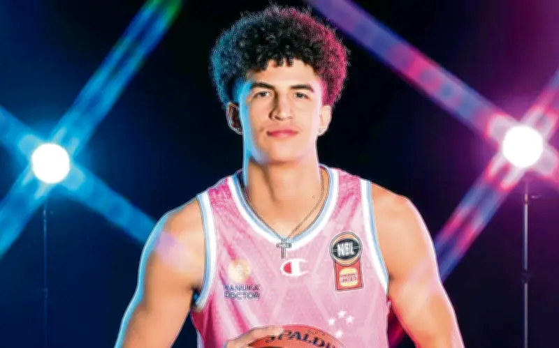 Karim López, el mexicano que podría hacer historia en el draft de la NBA 2026