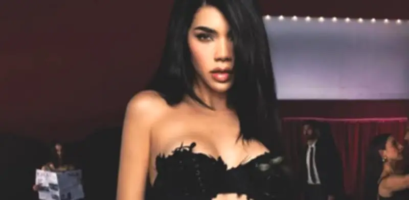 Kenia Os deslumbra en el Palacio de los Deportes con su nuevo álbum K de Karma