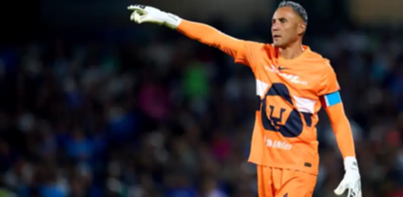 Keylor Navas equipara a Efraín Juárez con grandes como Ancelotti en su carrera