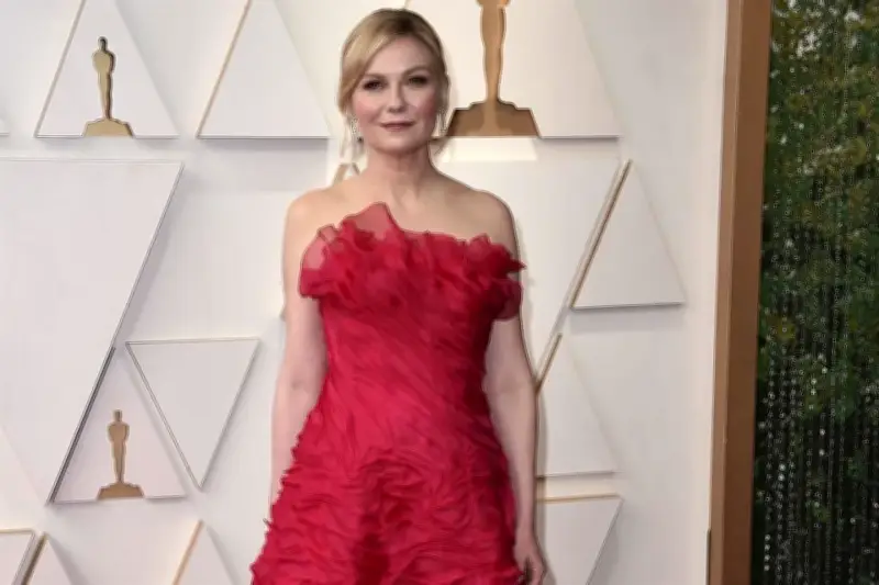 Kirsten Dunst se une al elenco de la secuela de la película de Minecraft