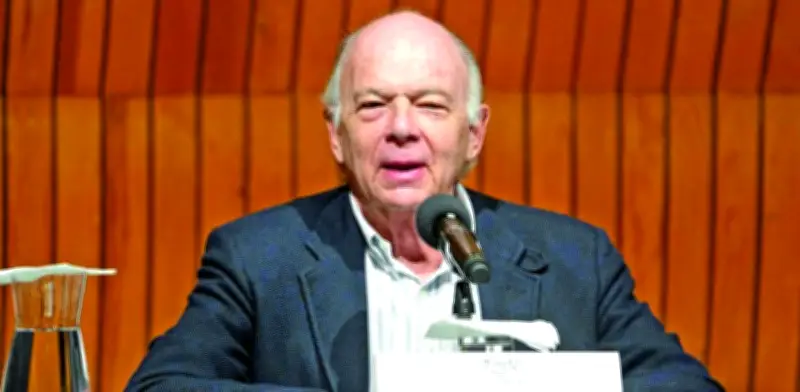 Krauze rinde homenaje a Cosío Villegas y destaca su legado crítico permanente