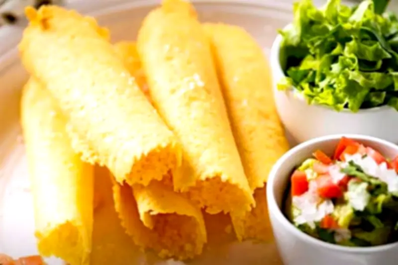 La Controversia del Queso: Costra vs. Chicharrón en la Gastronomía Mexicana