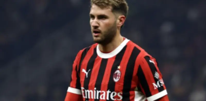 La Gazzetta dello Sport cuestiona el futuro de Santiago Giménez en el AC Milan