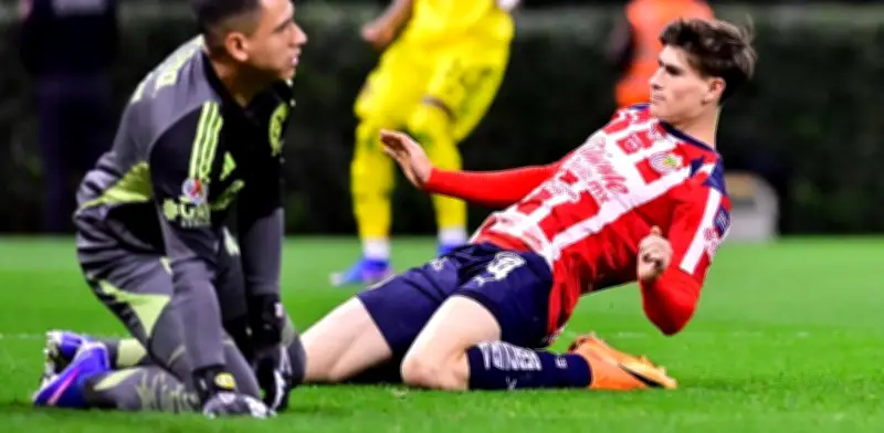 La Hormiga González: Tres clubes europeos se interesan por el delantero de Chivas