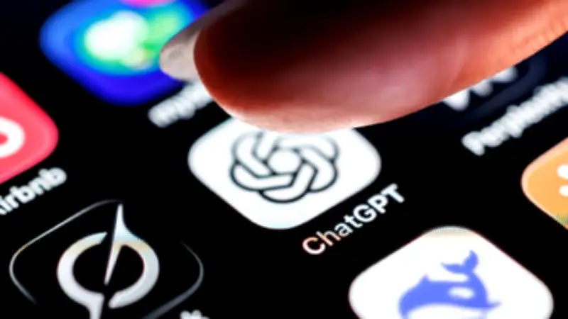 La IA profundiza la crisis de confianza en la información digital, advierte experta