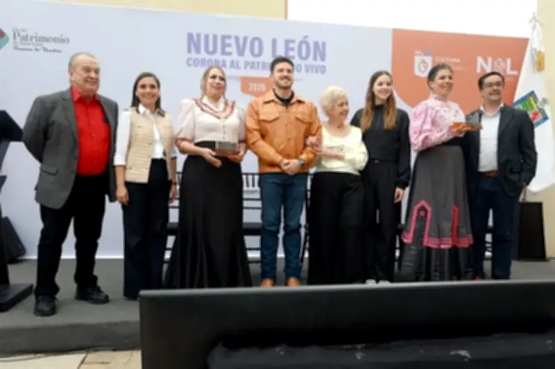 La Música Regional del Noreste Rinde Homenaje a Artistas Galardonadas en Ceremonia