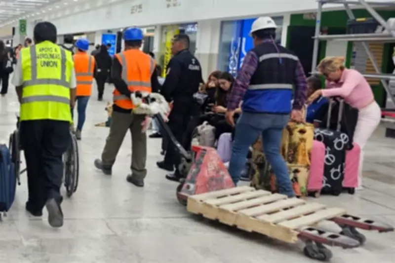 La Selección Mexicana enfrenta condiciones adversas en su viaje a Catar para el Mundial
