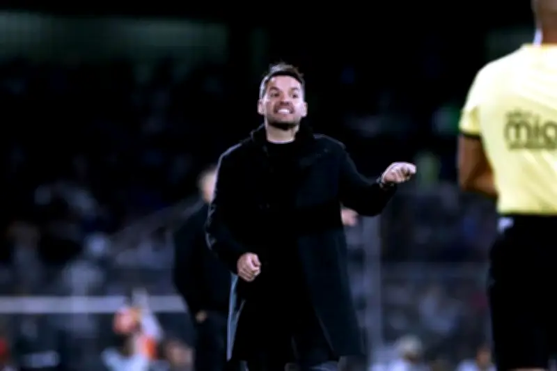 Larcamón arremete contra el arbitraje tras derrota de Puebla en Liga MX