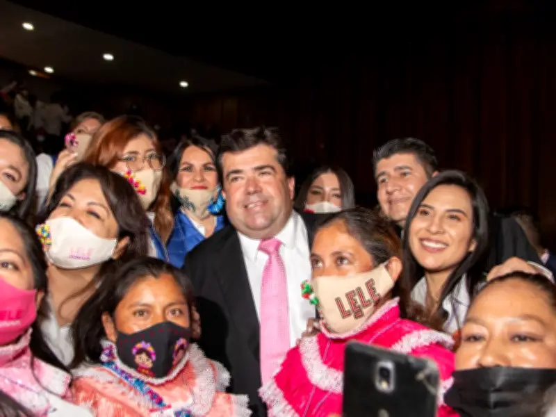 Líderes migrantes mexicanos en EU visitarán México para dialogar sobre reforma electoral