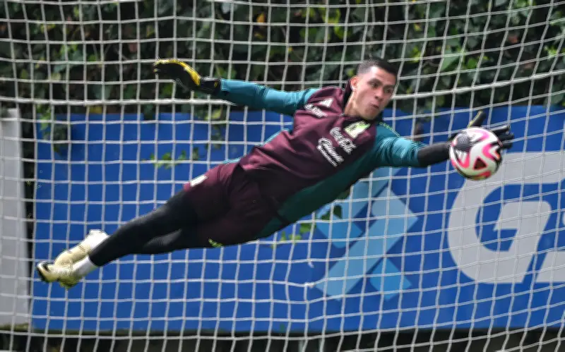 Lesión de Malagón en América pone en riesgo su participación en el Mundial 2026