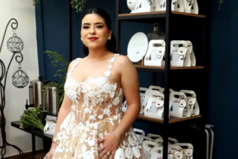 Lesly Patricia García Lucero celebra su despedida de soltera previa a su boda