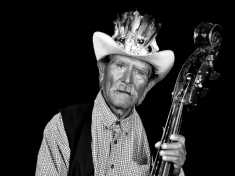 Libro 'Músicos de a pie' rinde homenaje a los intérpretes del paisaje sonoro nacional