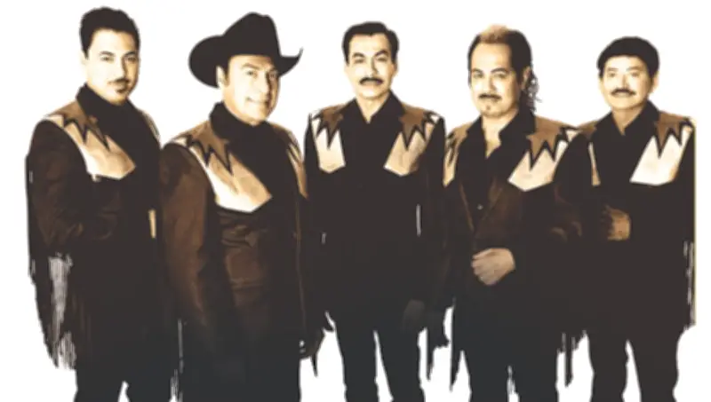 Los Tigres del Norte y su canción 'Con qué derecho': Un grito contra la manipulación en el amor