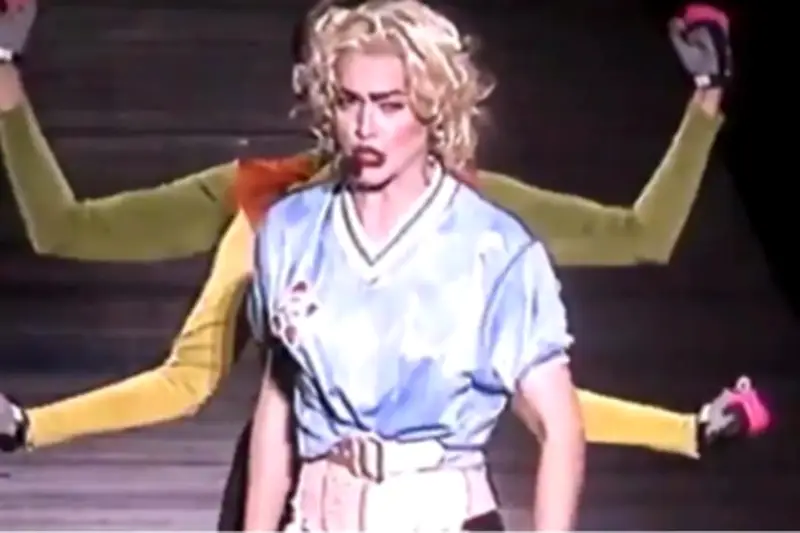 Madonna conserva la camiseta del Celta de Vigo de un concierto en 1990