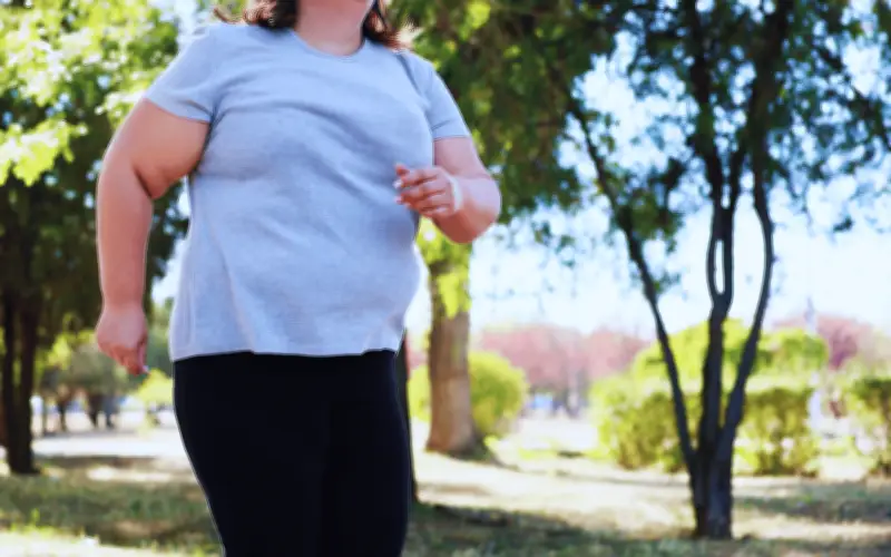 Manchas Oscuras en el Cuello: Señal de Alerta para Diabetes y Resistencia a la Insulina