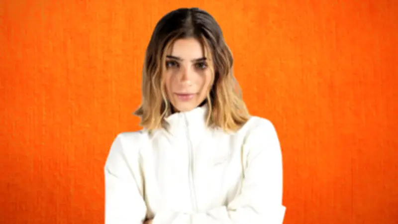 Mar de Regil invierte más de 100 mil pesos en carrera de moda en prestigioso colegio europeo