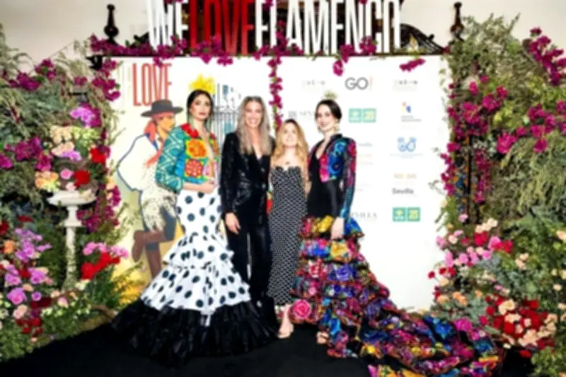 María Aliaga fusiona el flamenco con la moda contemporánea en una visión artística única