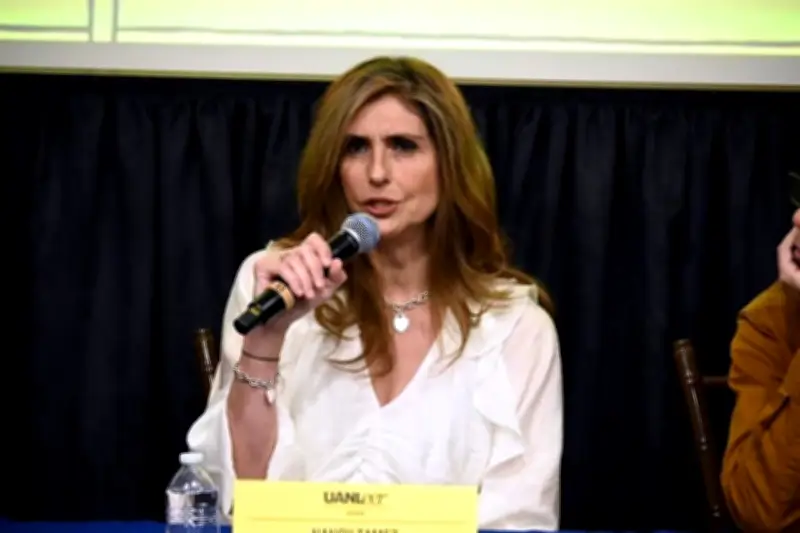 María de Alva, Nancy Tamez y Armando Alanís Pulido presentan su libro en evento cultural