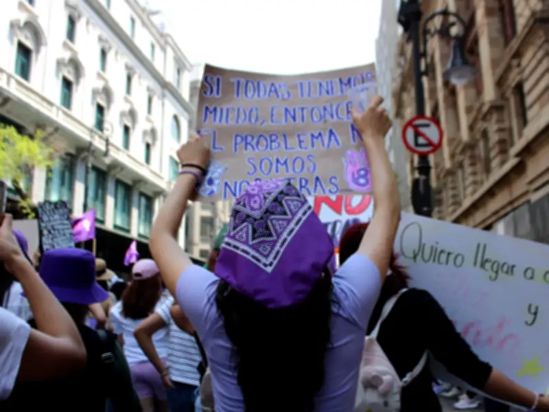 Marcha del 8M: Miles de mujeres alzan la voz contra la violencia en México