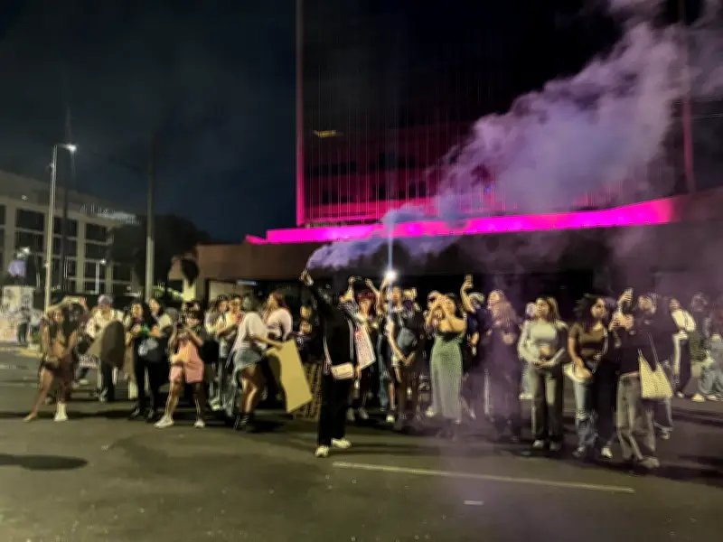 Marchas del 8M en Guadalajara: 15 mil mujeres protestan, enfrentamientos con policías y testimonios de dolor