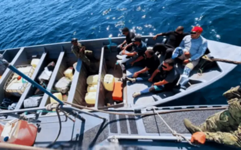 Marina asegura 650 kilos de cocaína en Michoacán y detiene a seis implicados