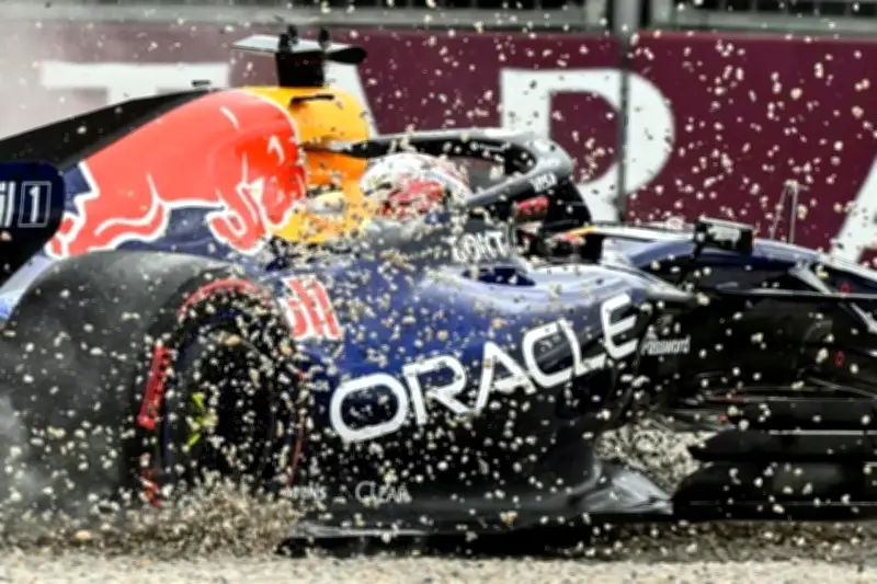 Max Verstappen se estampa en la Q1 del GP de Australia, sorpresa en Melbourne