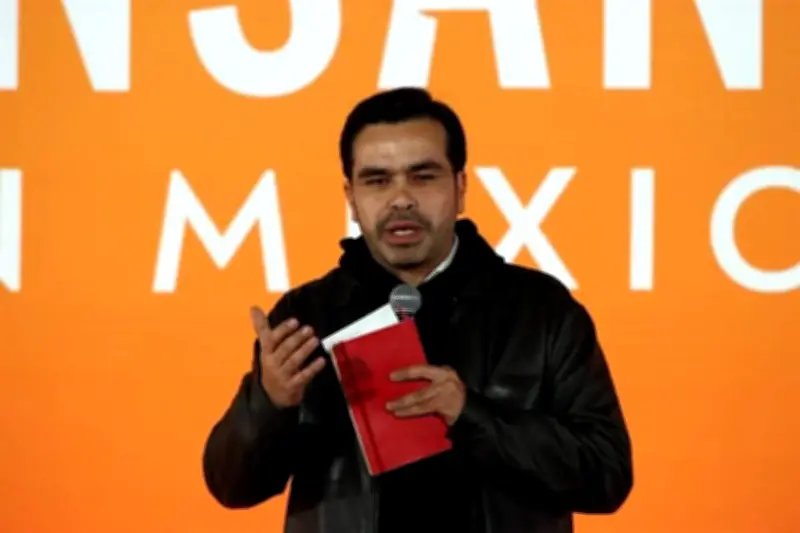 Maynez acusa falta de protección para la presidenta municipal de Monterrey