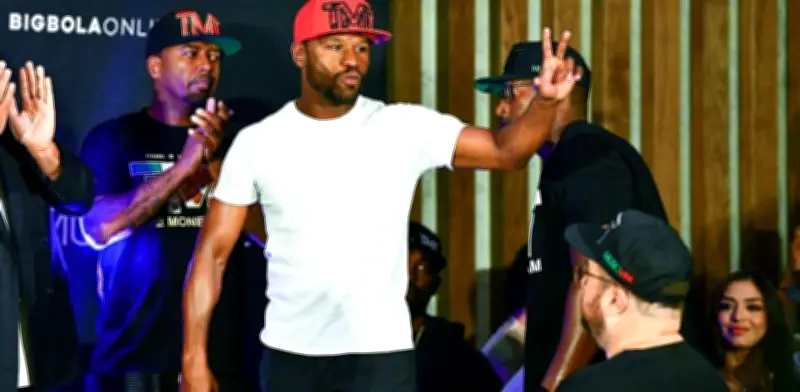 Mayweather enfría la revancha con Pacquiao: duda sede, formato y la convierte en exhibición