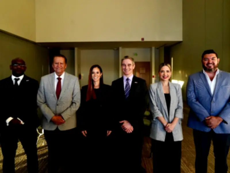 Mazatlán potencia turismo con cruceros y vuelos tras reunión con cónsul de EU