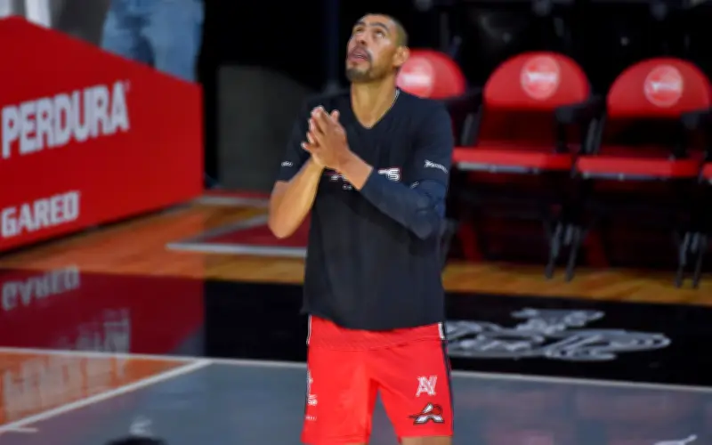 MC postula a ex basquetbolista Gustavo Ayón para gobernador de Nayarit