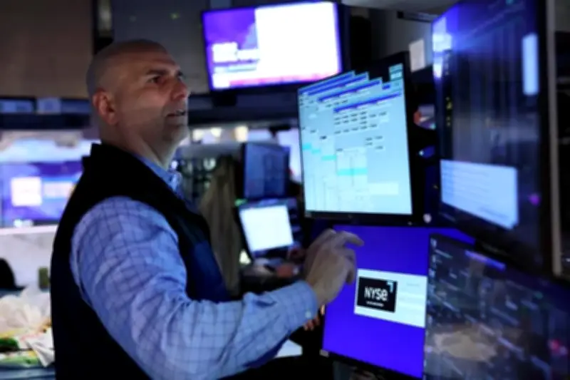 Mercados de Estados Unidos operan con pérdidas ante temores inflacionarios