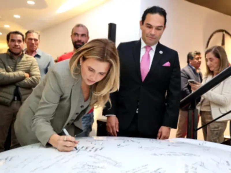 Mercedes-Benz inaugura nueva agencia en Huixquilucán con inversión millonaria