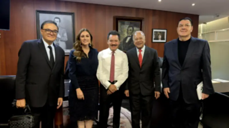 Mier dialoga con PT en Senado tras tensiones por Plan B y consulta de revocación