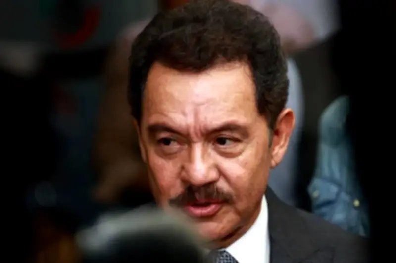 Mier pide a morenistas no abandonar el Senado y mantener presencia legislativa