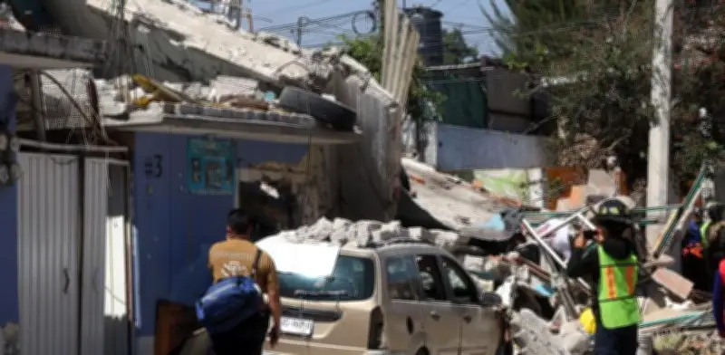 Milagro en Coacalco: Anciano sobrevive tras explosión de gas que derrumbó su vivienda