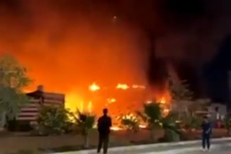 Misil Iraní Impacta Ciudad Israelí con Instalación Nuclear Cercana