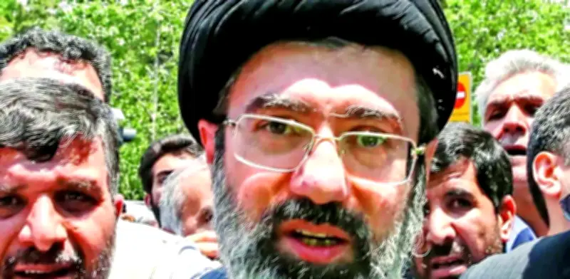Mojtaba Jamenei, hijo del ayatola fallecido, se perfila como sucesor en Irán