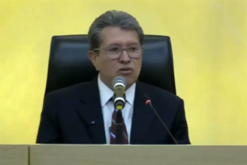 Monreal afirma que ni un milagro podría salvar la reforma electoral en México