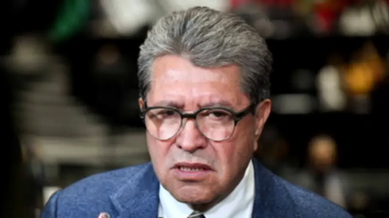 Monreal insta a mesura en análisis del Plan B de reforma electoral