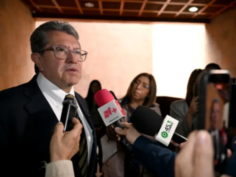 Monreal insta a PT y PVEM a respaldar el Plan B electoral de Sheinbaum