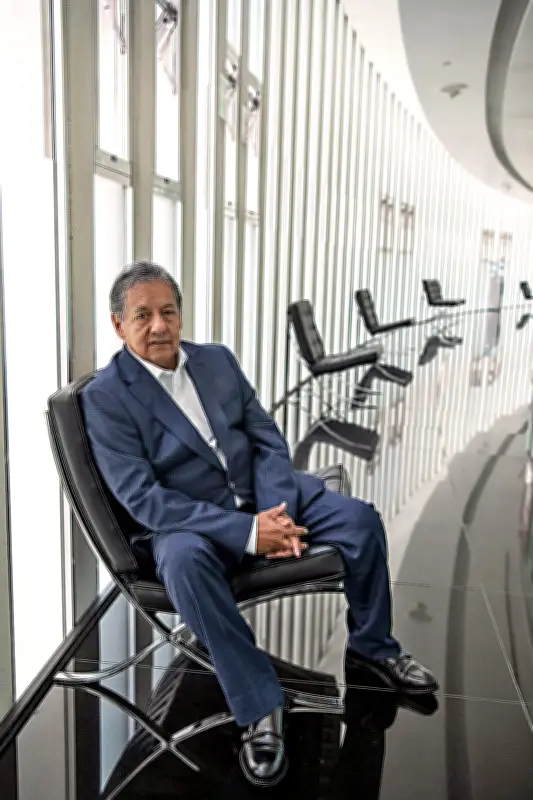 Morena ratifica a Higinio Martínez como vicecoordinador en el Senado por unanimidad