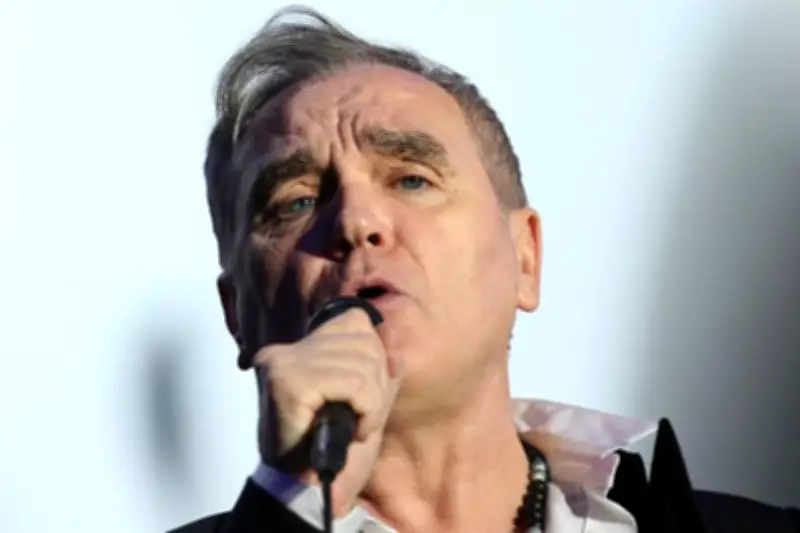 Morrissey cancela concierto en España tras sufrir insomnio severo
