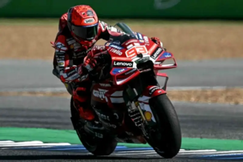 Márquez Pide Paciencia a Pilotos de F1 por Cambios en Reglamento Técnico