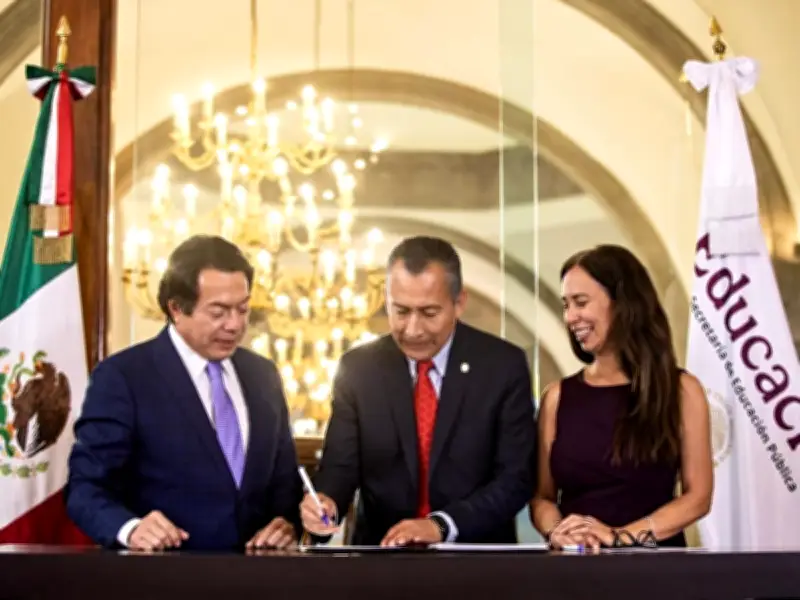 Más de medio millón de estudiantes de prepa recibirán certificado universitario en 2026