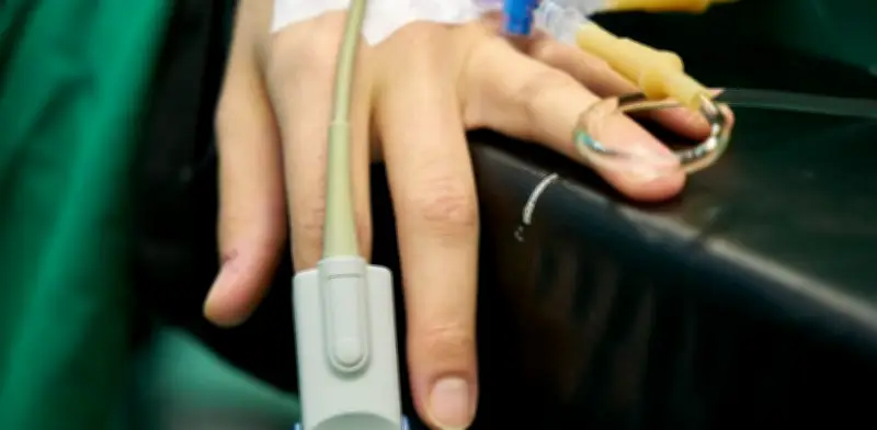 Mujer de 27 años fallece antes de cirugía estética en clínica de Reynosa