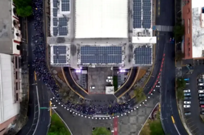 Mujeres en México exigen justicia y derechos en marcha histórica