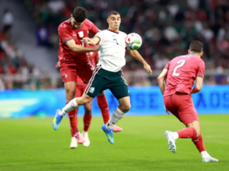 México empata 0-0 con Portugal en reapertura del Estadio Azteca