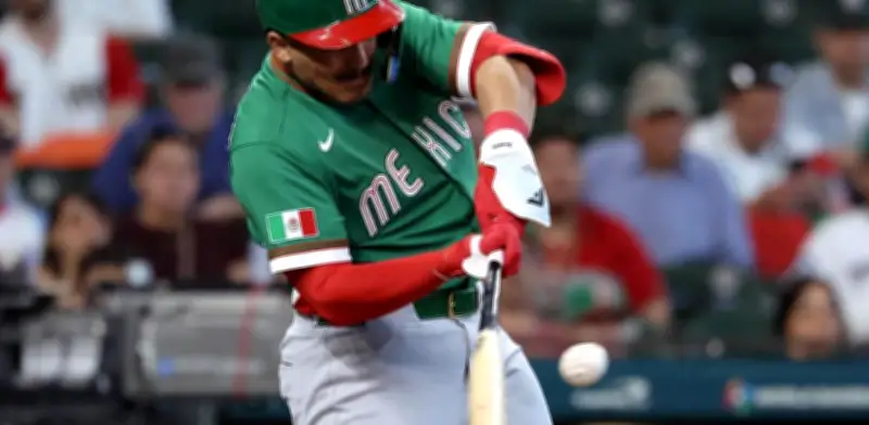 Nacho Álvarez Jr. conecta cuadrangular y México inicia con victoria en Clásico Mundial 2026